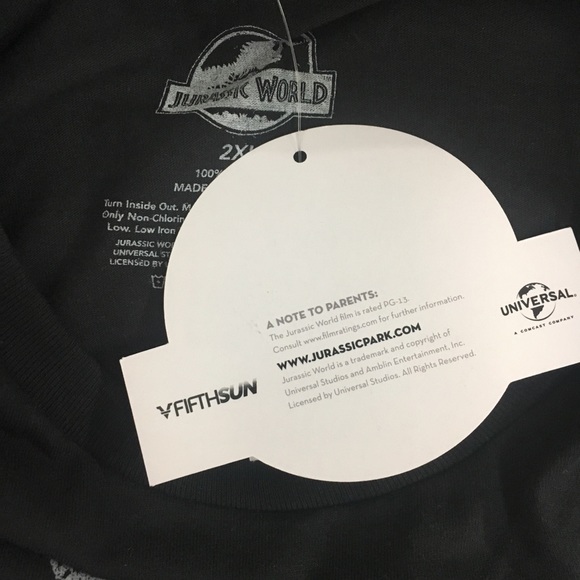 Jurassic Park Dinosaur Graphic Men’s Black Tee NWT - Picture 9 of 9